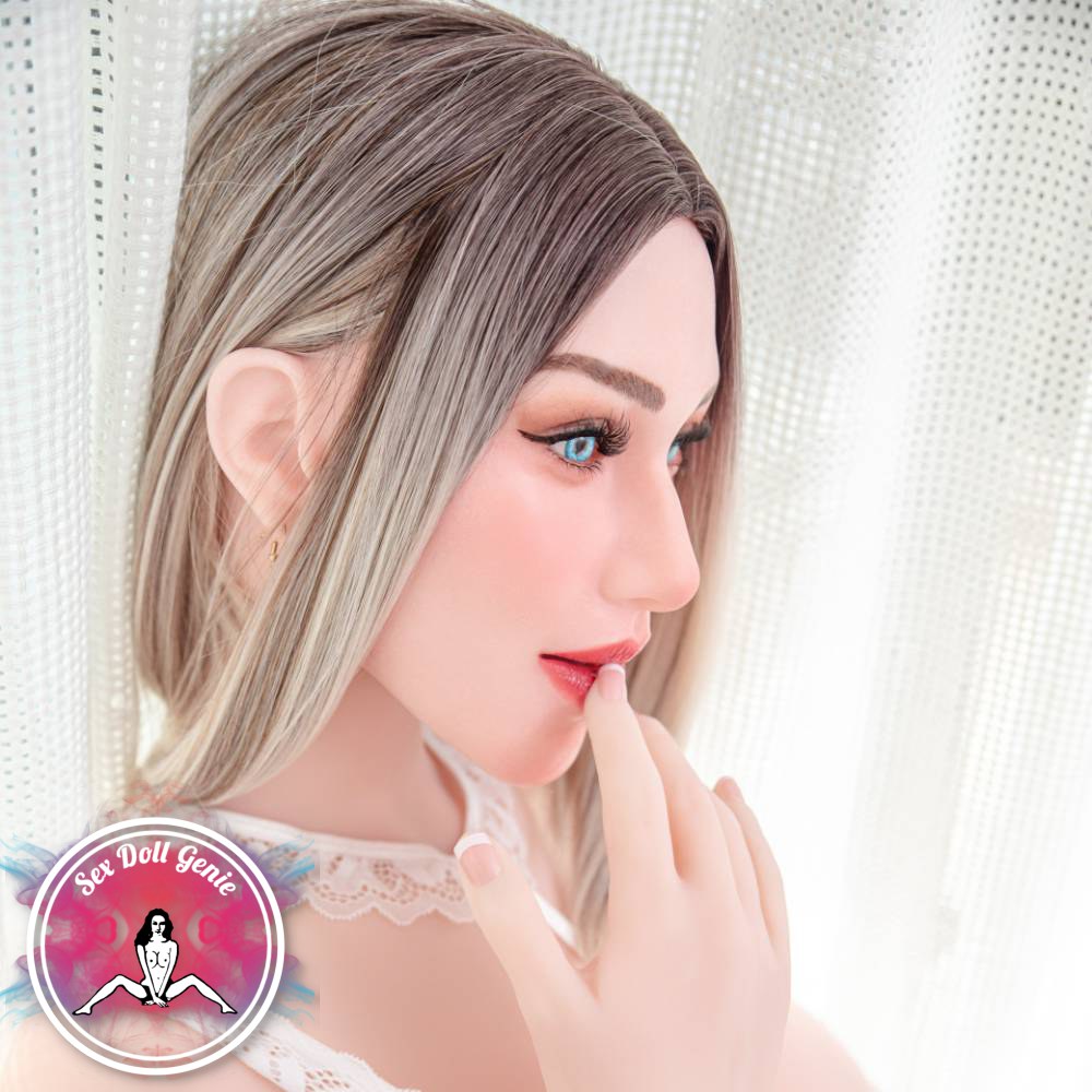 Avalyn - 159cm | 5' 2" - L Cup (Hybrid - Silicone Head + TPE Body) (Head: Ava)