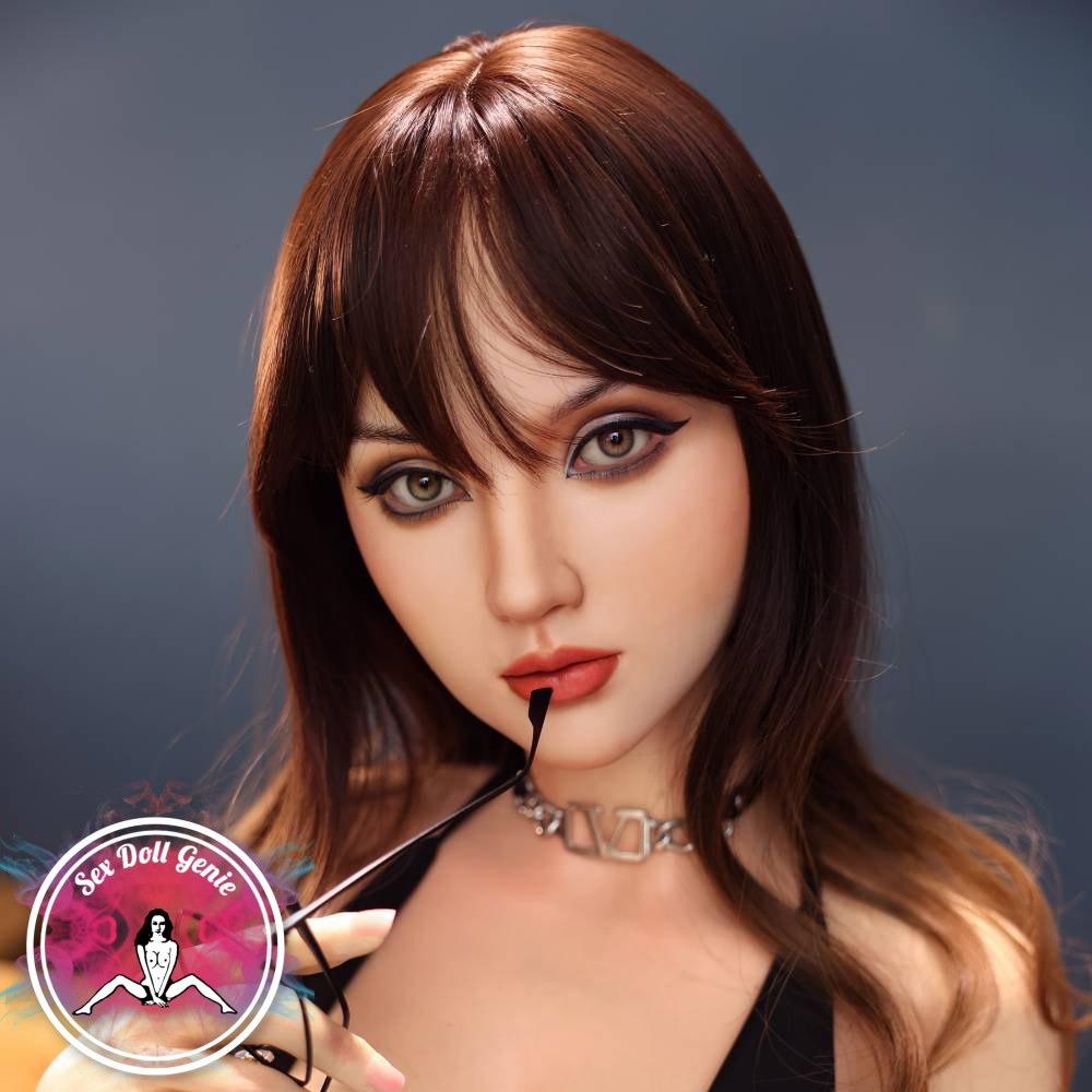 Cristina - 163cm | 5' 3" - Copa F (Cabeza: Lena)