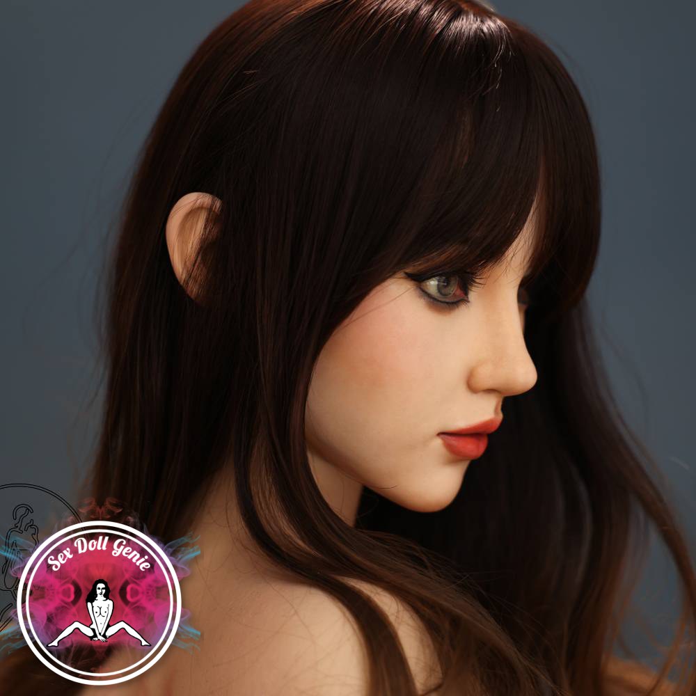 Cristina - 163cm | 5' 3" - Copa F (Cabeza: Lena)