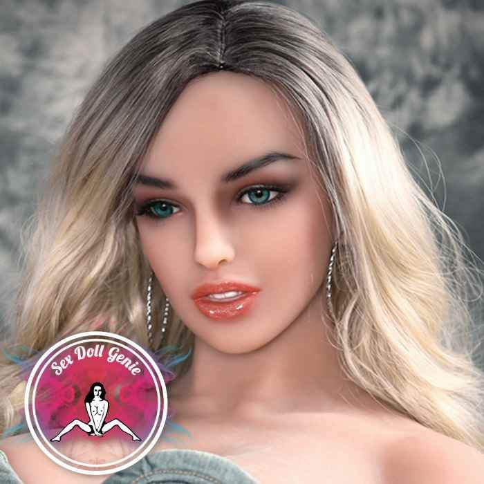 AF Doll Head 124