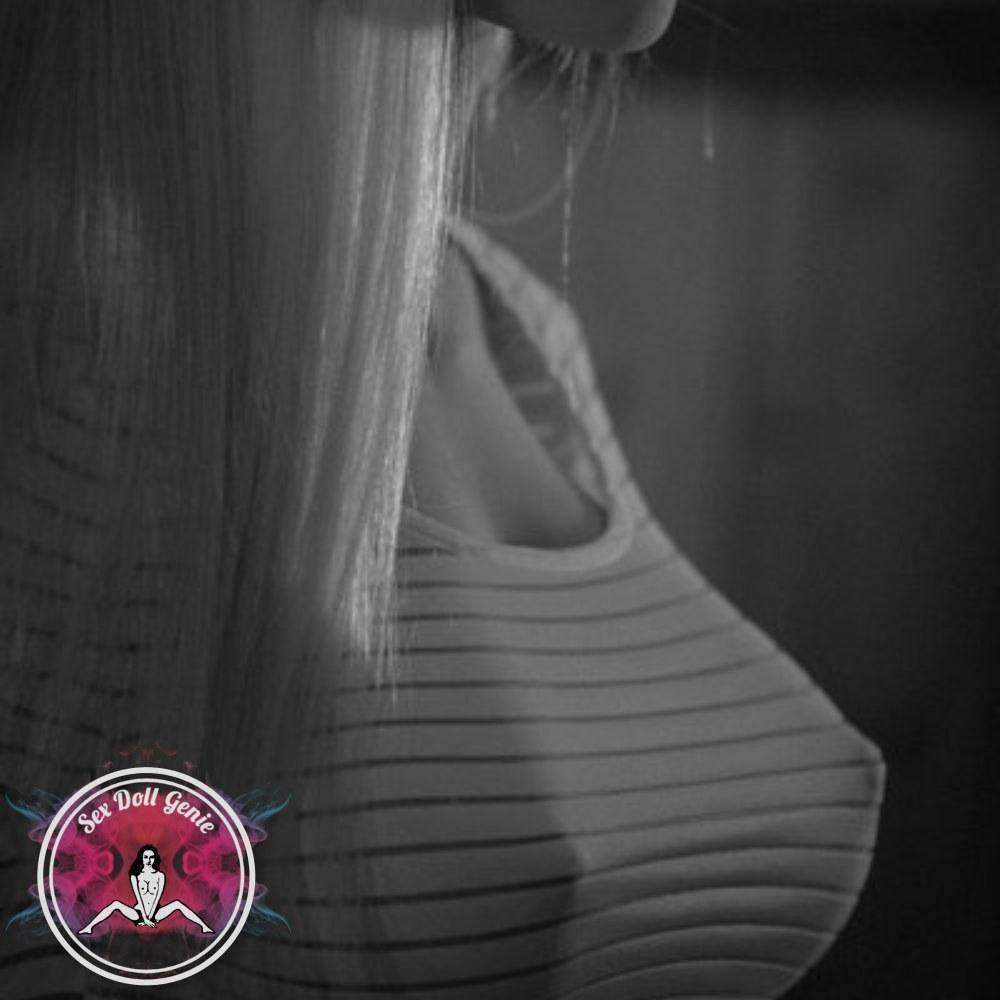 Alana - Muñeca TPE de copa D de 150 cm-20