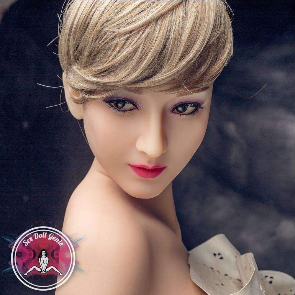 Areli – TPE-Puppe, 158 cm, Körbchengröße H, 43