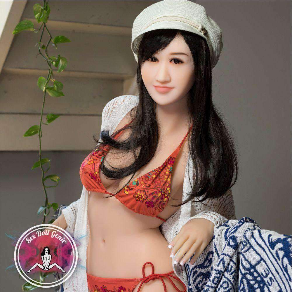 Arianna – 163 cm große TPE-Puppe, Körbchengröße C, 7