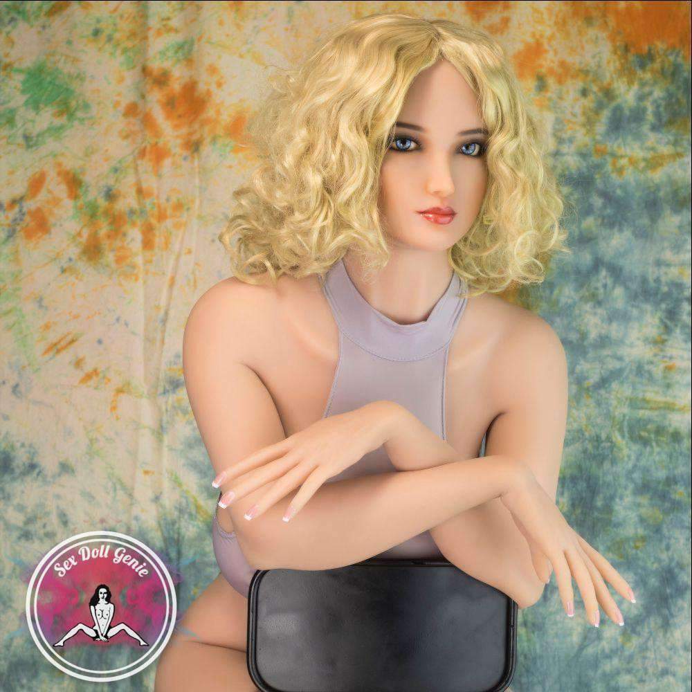 Bria - Muñeca TPE de copa H de 172 cm-29