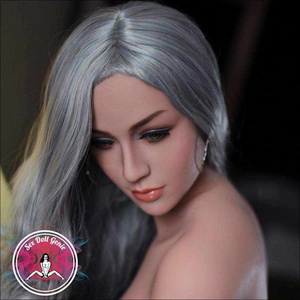 Camila - Muñeca TPE Copa E de 168 cm-19