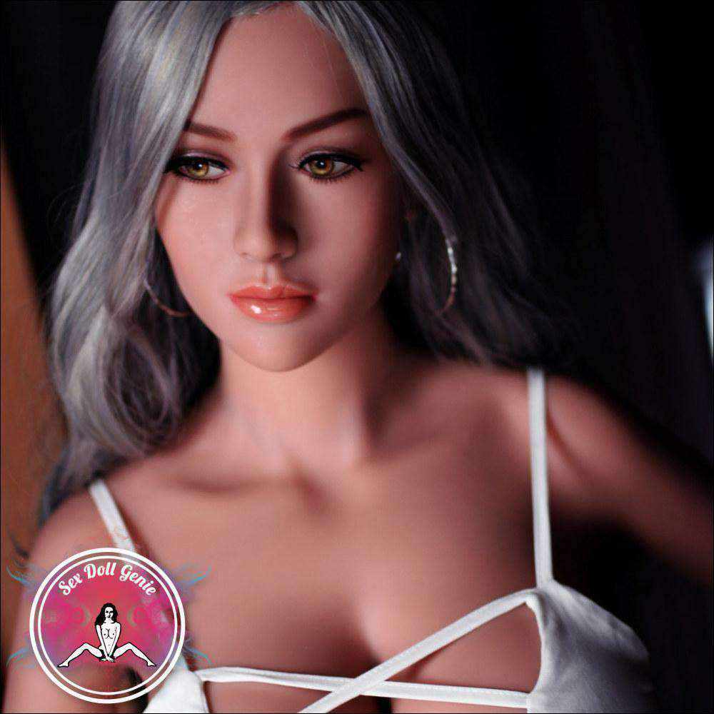 Camila - Muñeca TPE Copa E de 168 cm-57