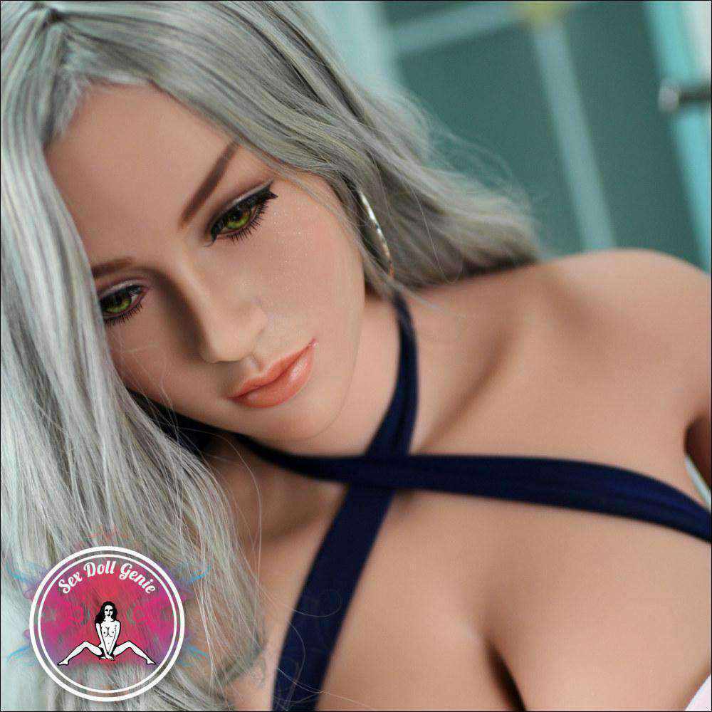 Camila - Muñeca TPE Copa E de 168 cm-59