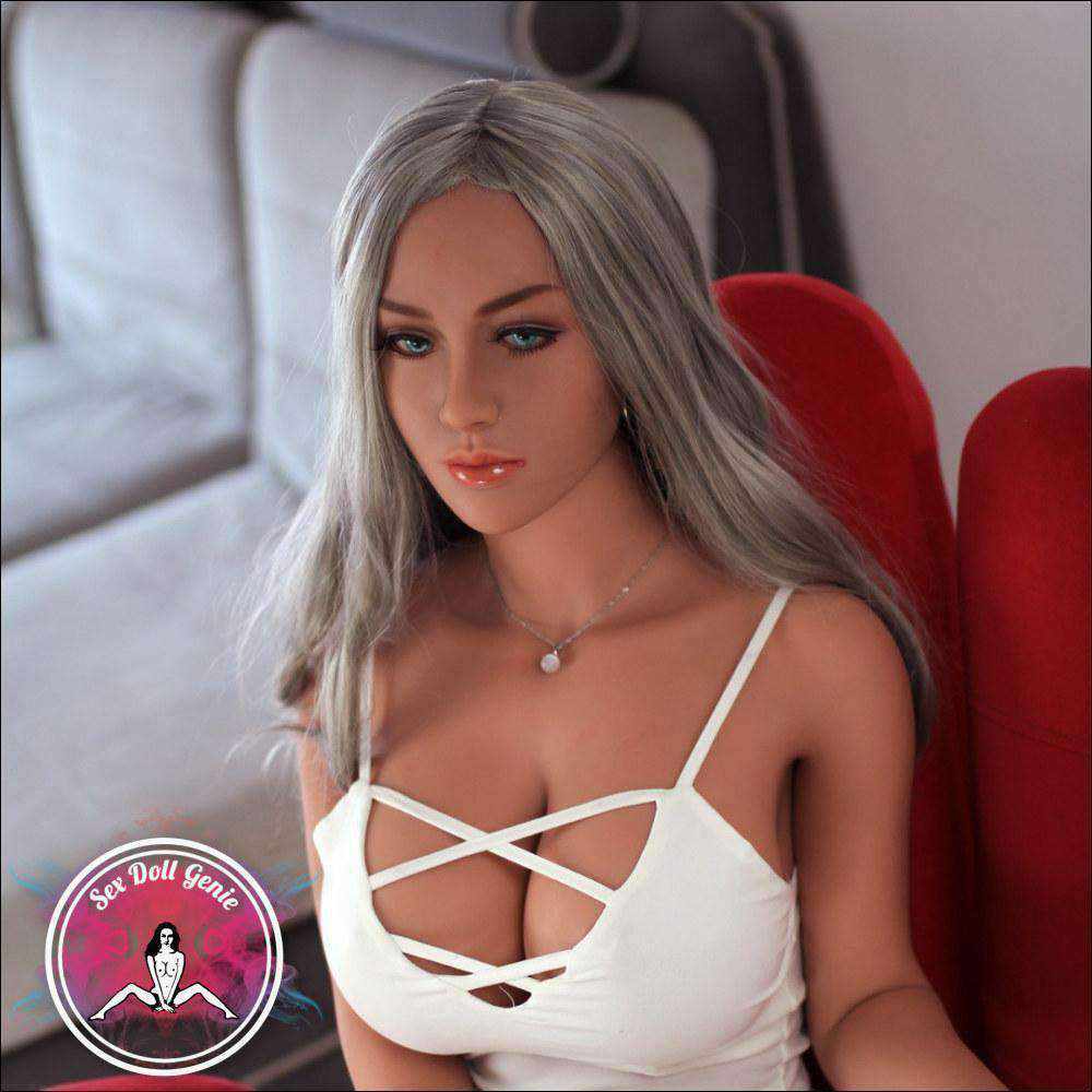 Camila - Muñeca TPE Copa E de 168 cm-6