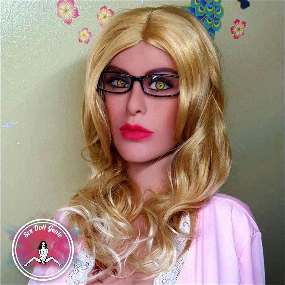 Cynthia - Muñeca TPE Copa H de 156 cm-5