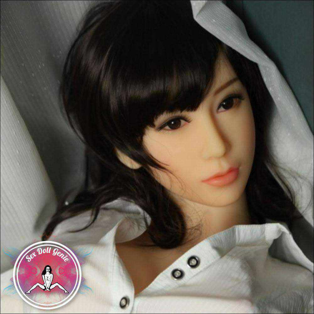 Hannah - Muñeca TPE Copa C de 163 cm-3
