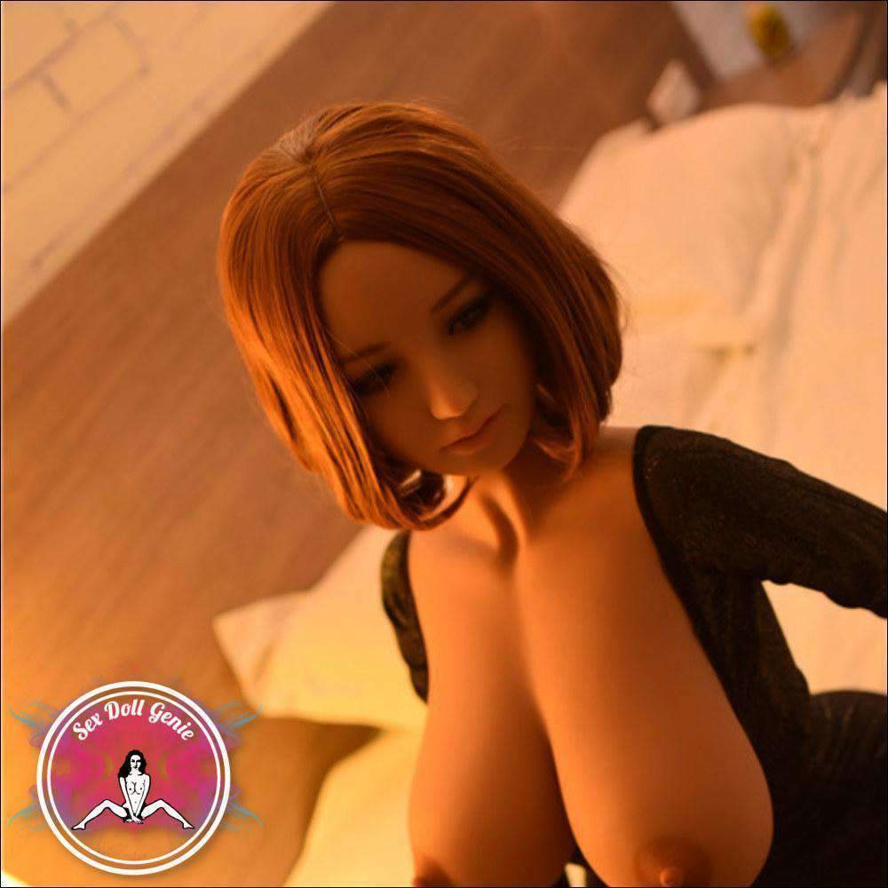 Lena - Muñeca TPE Copa G de 156 cm-25