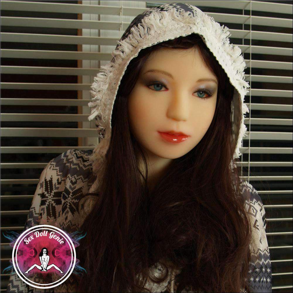 Mia - Muñeca TPE de copa D de 156 cm-17