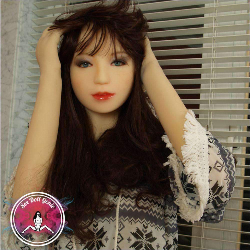 Mia - Muñeca TPE de copa D de 156 cm-19