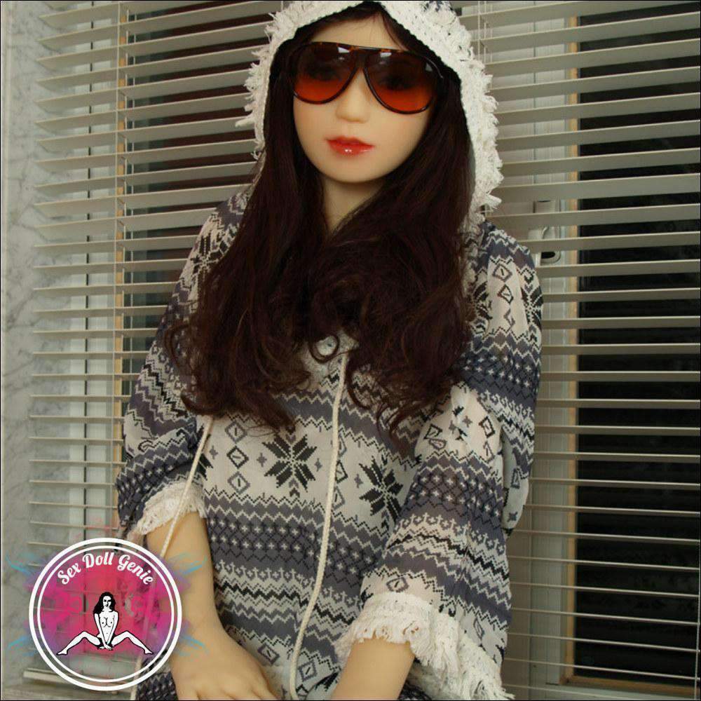 Mia - Muñeca TPE de copa D de 156 cm-27