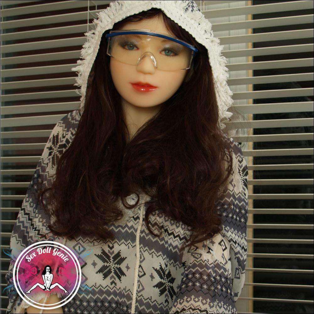 Mia - Muñeca TPE de copa D de 156 cm-31