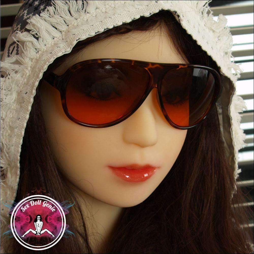 Mia - Muñeca TPE de copa D de 156 cm-32