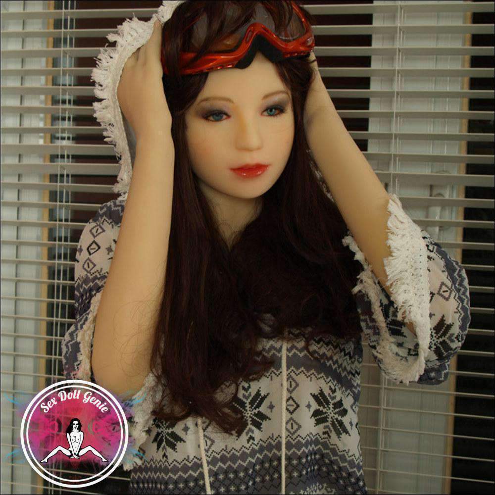 Mia - Muñeca TPE de copa D de 156 cm-40