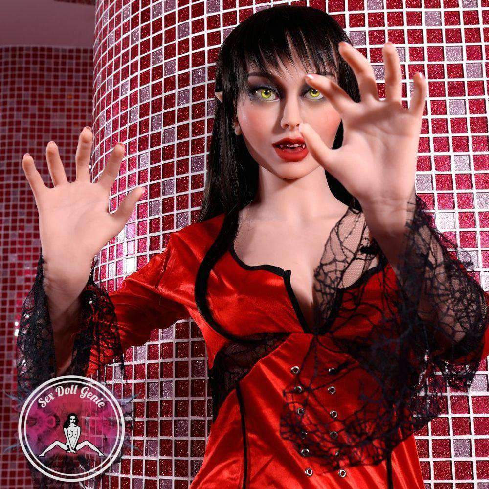 Rubi (Vampir) – TPE-Puppe, 150 cm, Körbchengröße D, 9