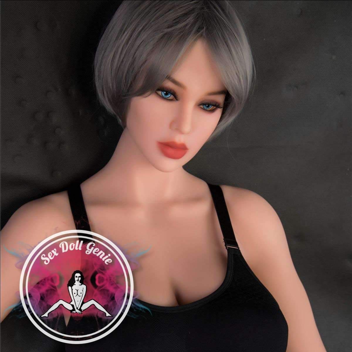 Sienna - 167cm Muñeca TPE Copa G-9