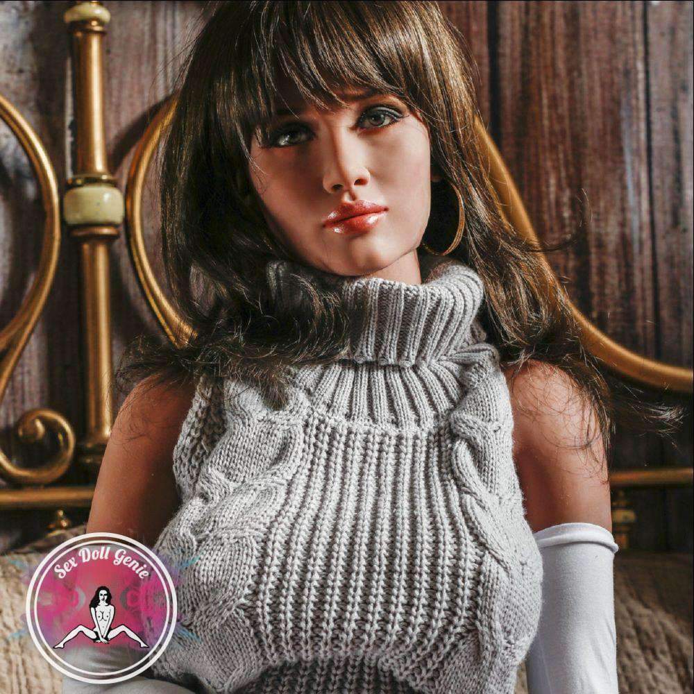 Sonia - Muñeca TPE Copa E de 170 cm-3