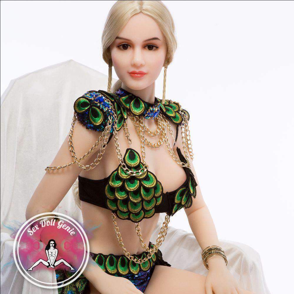 Theresa – 158 cm große TPE-Puppe, Körbchengröße D, 5