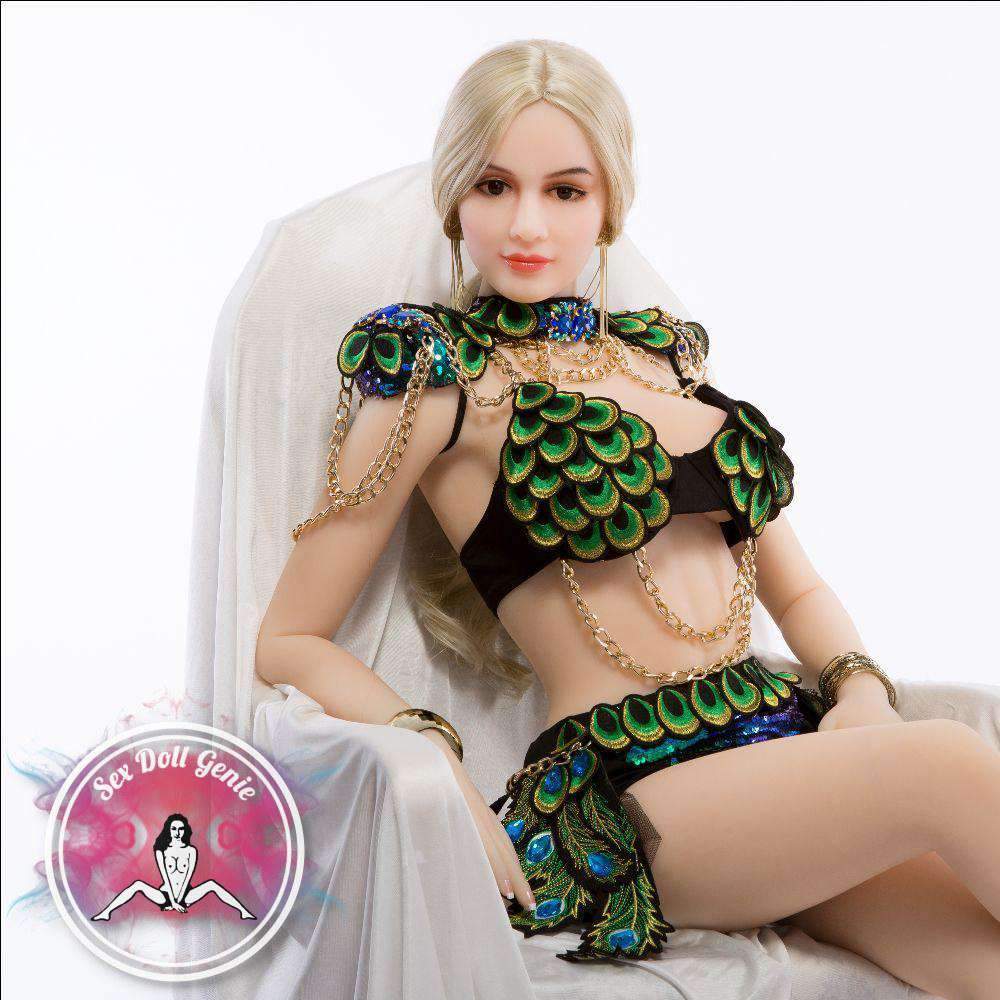 Theresa – 158 cm große TPE-Puppe, Körbchengröße D, 7